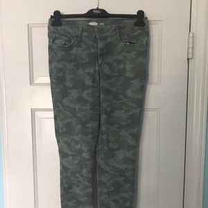 Above ankle Camouflage jeans